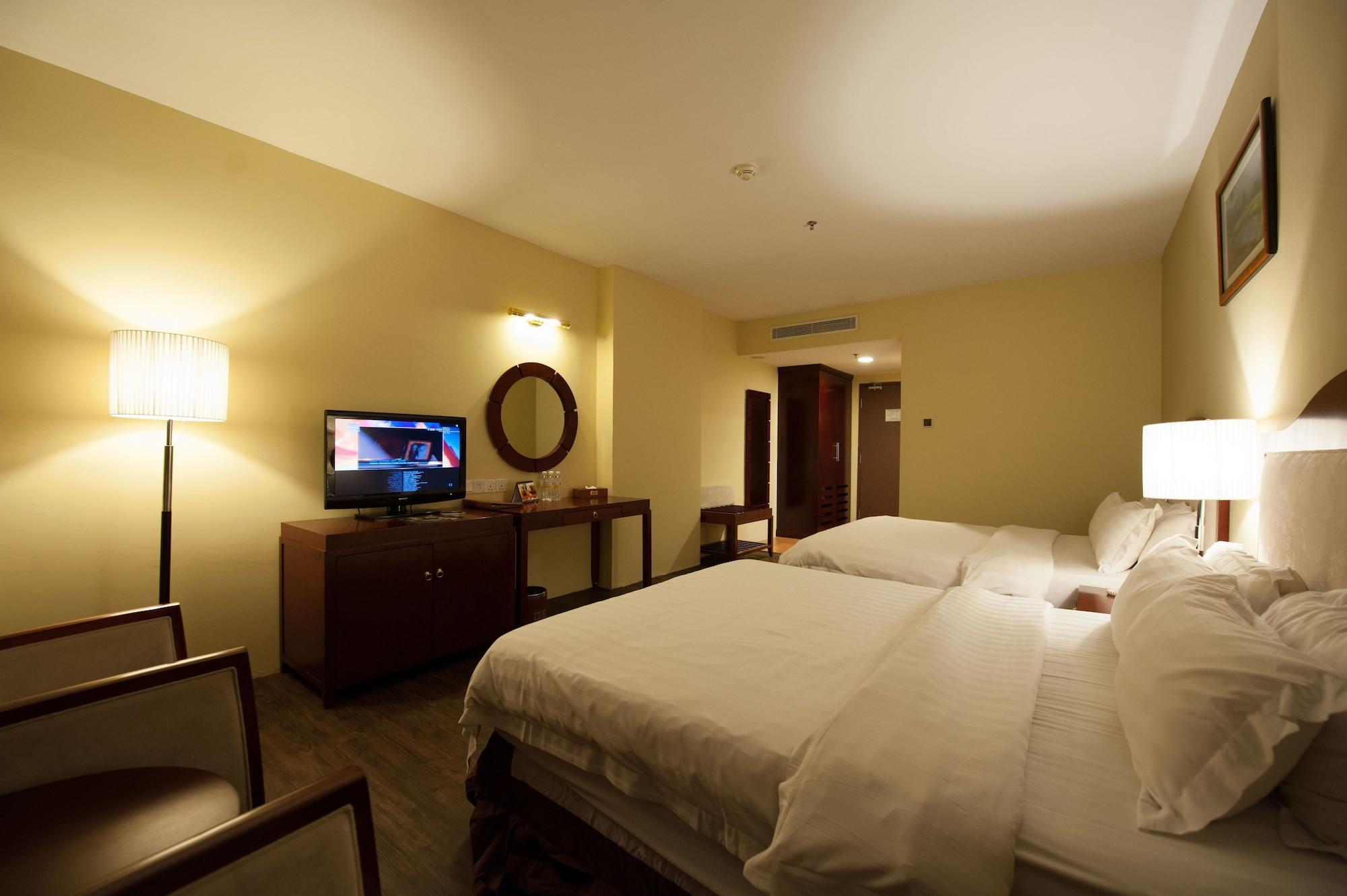 Hotel Gaya Centre 3*