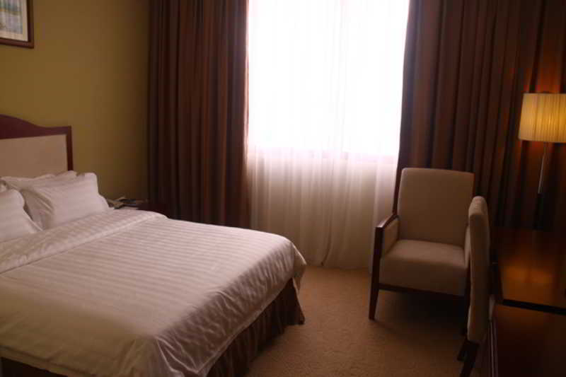 Hotel Gaya Centre 3*