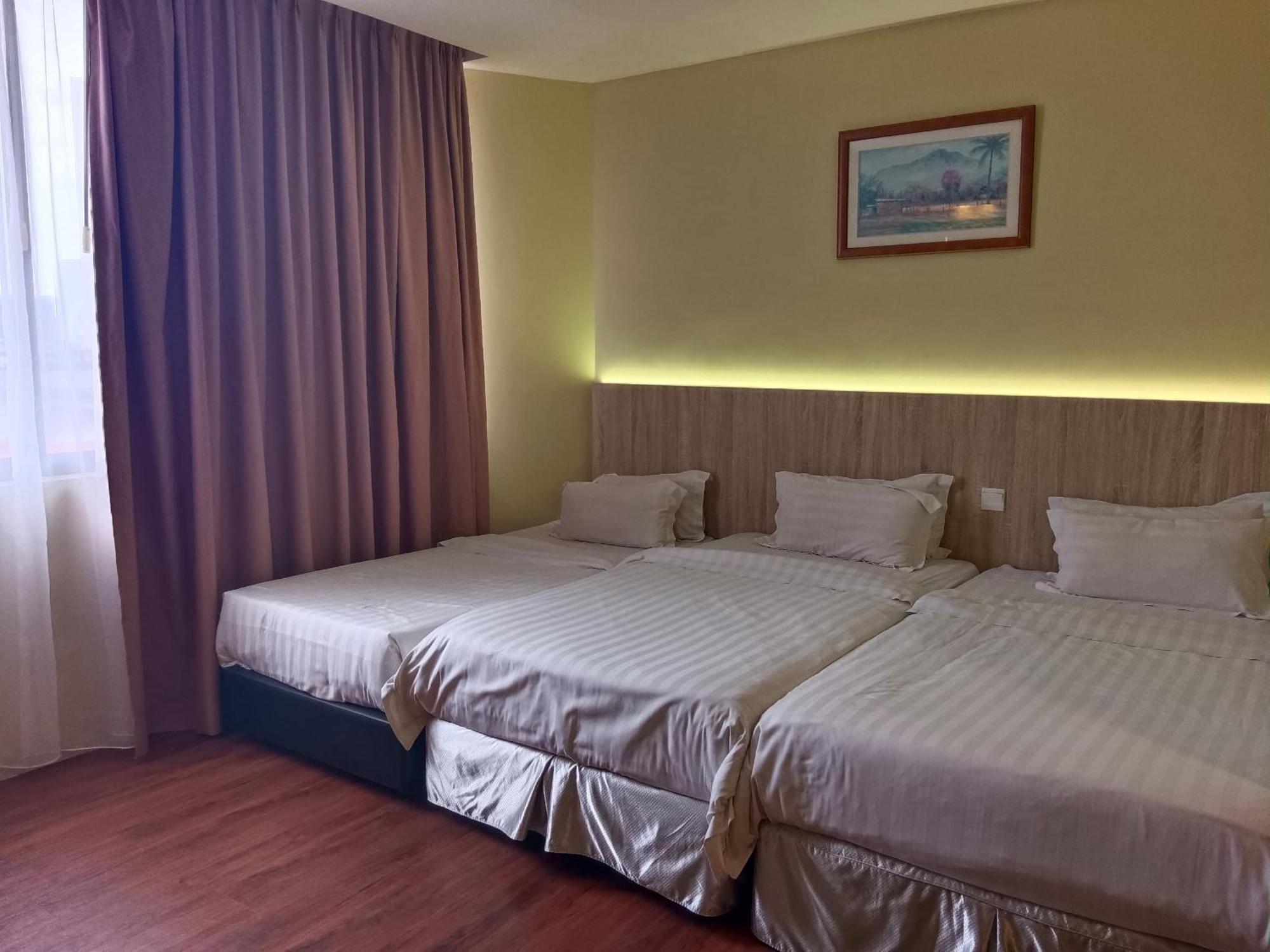 Hotel Gaya Centre 3*